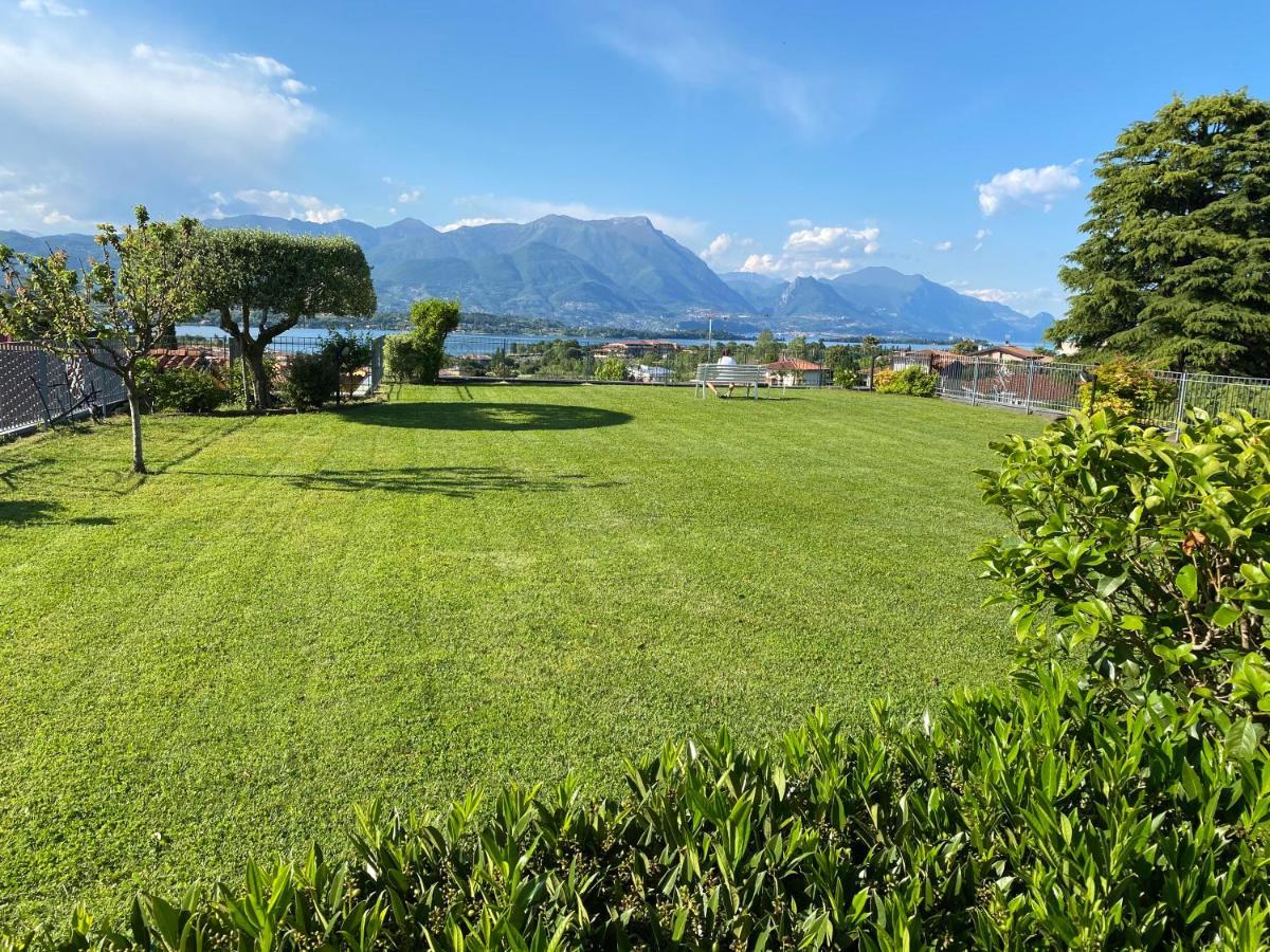 Flowers & Garden Apartment Con Vista Lago Манерба дел Гарда Екстериор снимка