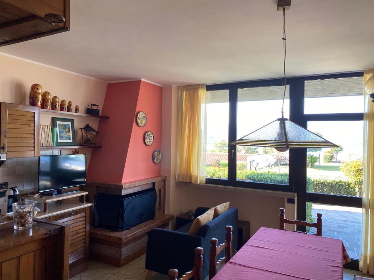Flowers & Garden Apartment Con Vista Lago Манерба дел Гарда Екстериор снимка
