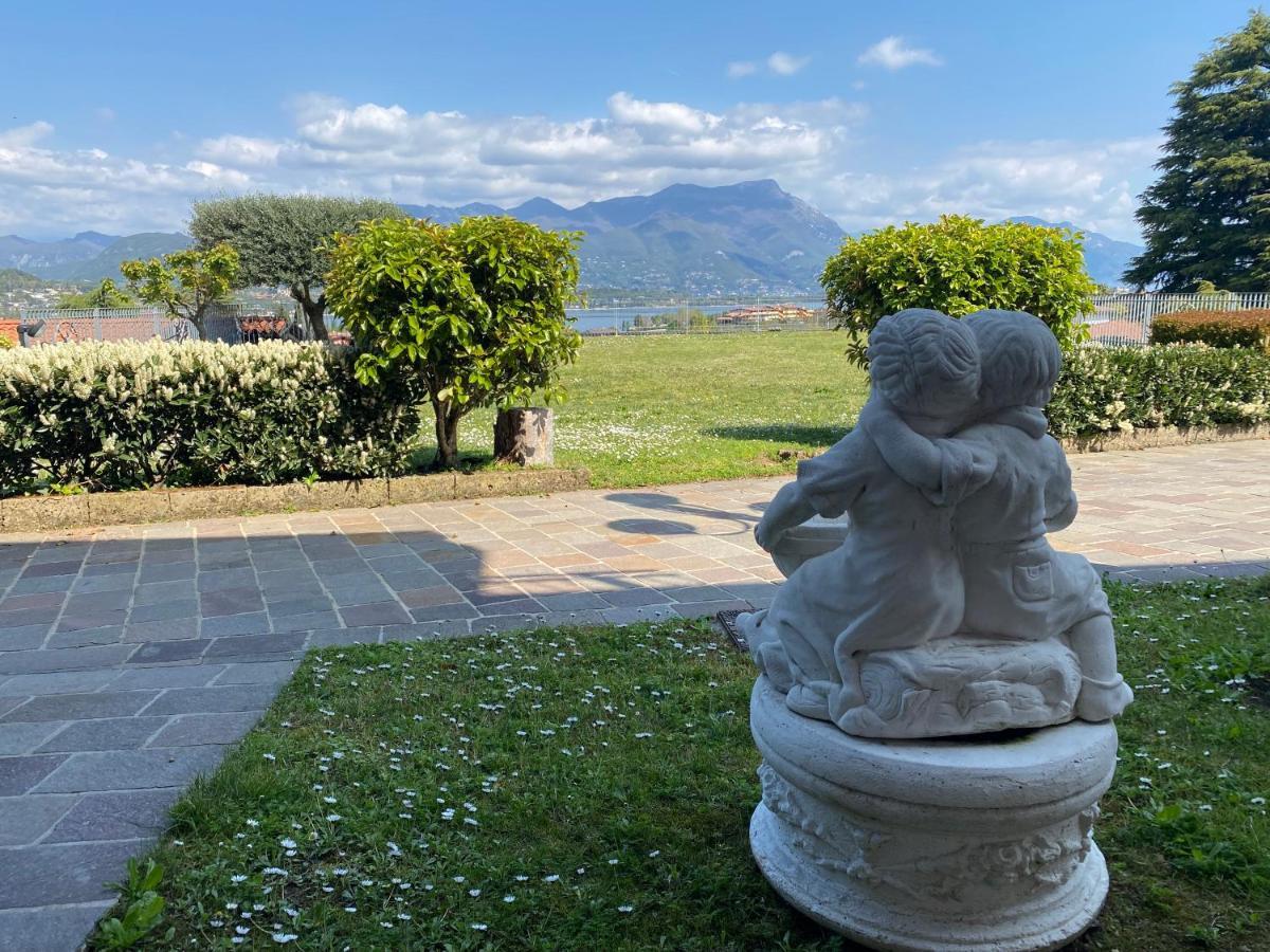 Flowers & Garden Apartment Con Vista Lago Манерба дел Гарда Екстериор снимка