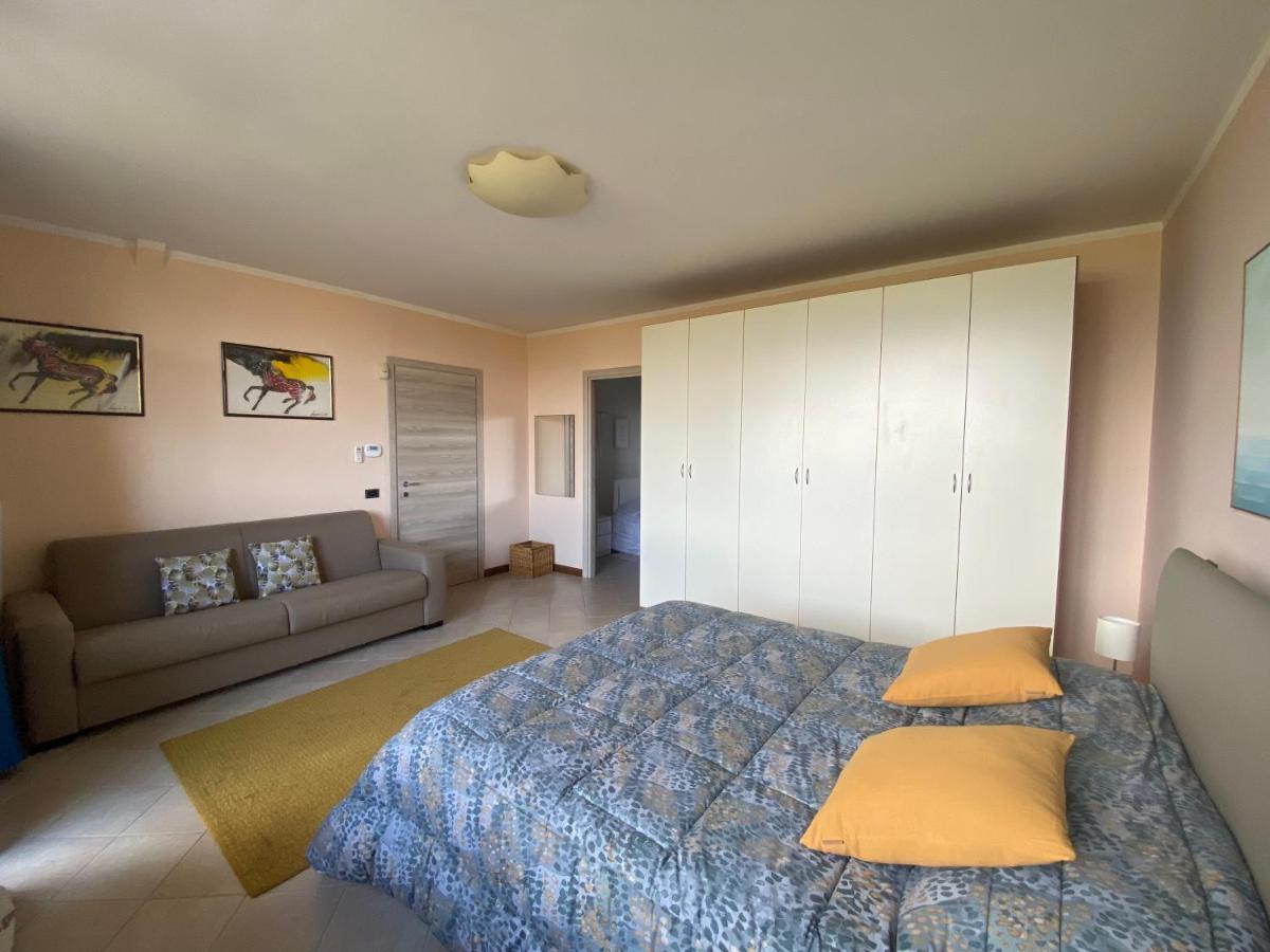 Flowers & Garden Apartment Con Vista Lago Манерба дел Гарда Екстериор снимка