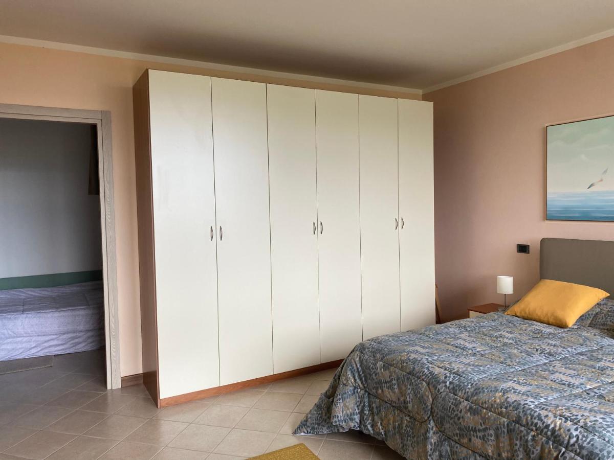 Flowers & Garden Apartment Con Vista Lago Манерба дел Гарда Екстериор снимка